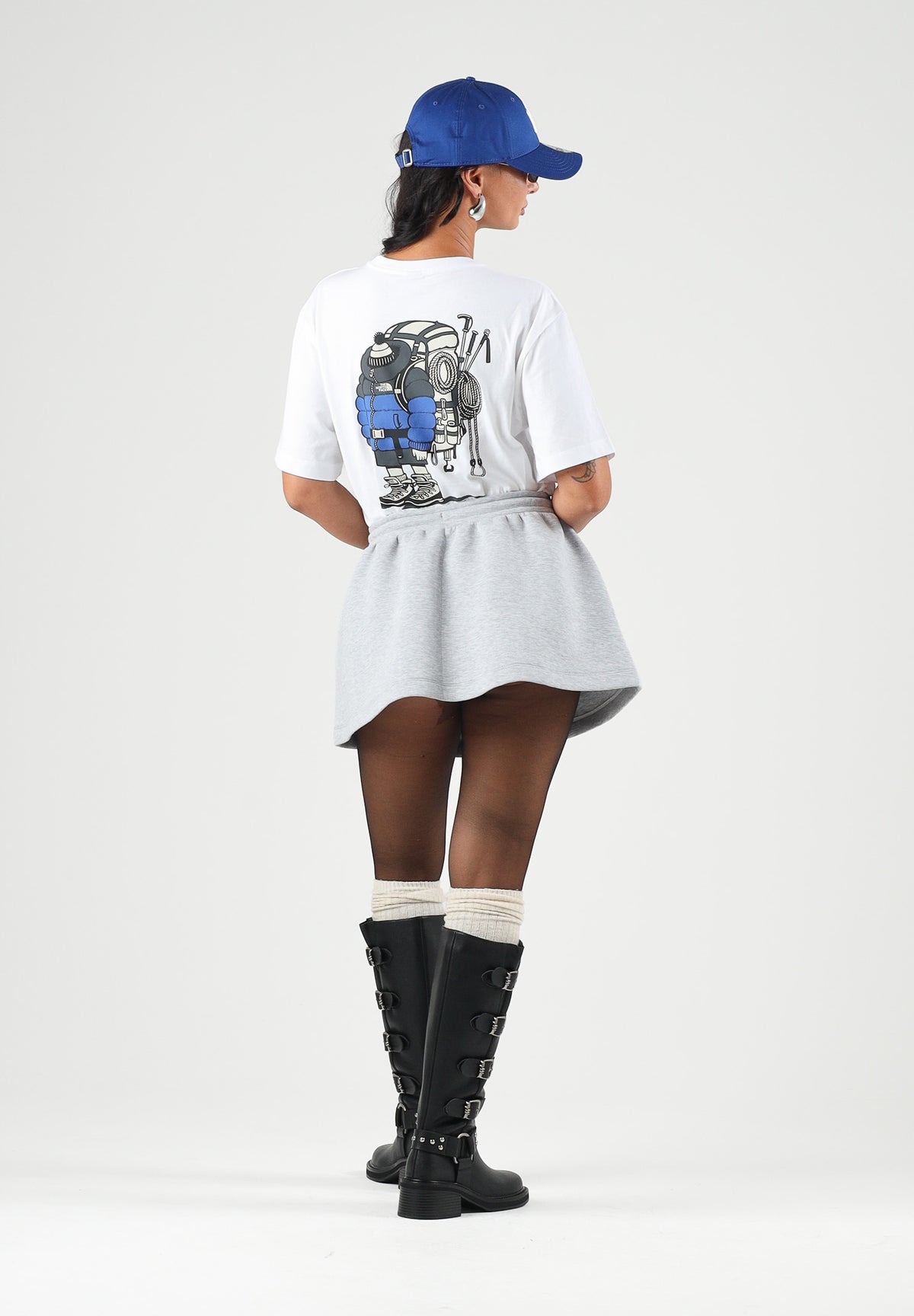 THE NORTH FACE T-shirt manica corta SIMPLE DOME bianca per uomo e donna con logo stampato sul petto e sul retro. NF0A8JB4FN41 . THE NORTH FACE 
