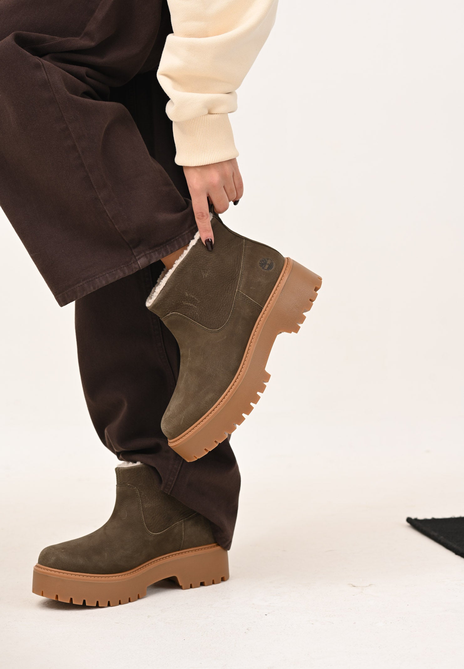 TIMBERLAND Stivaletti foderati con Plateau Stone Street marroni da donna TB0A283GW011 . TIMBERLAND 