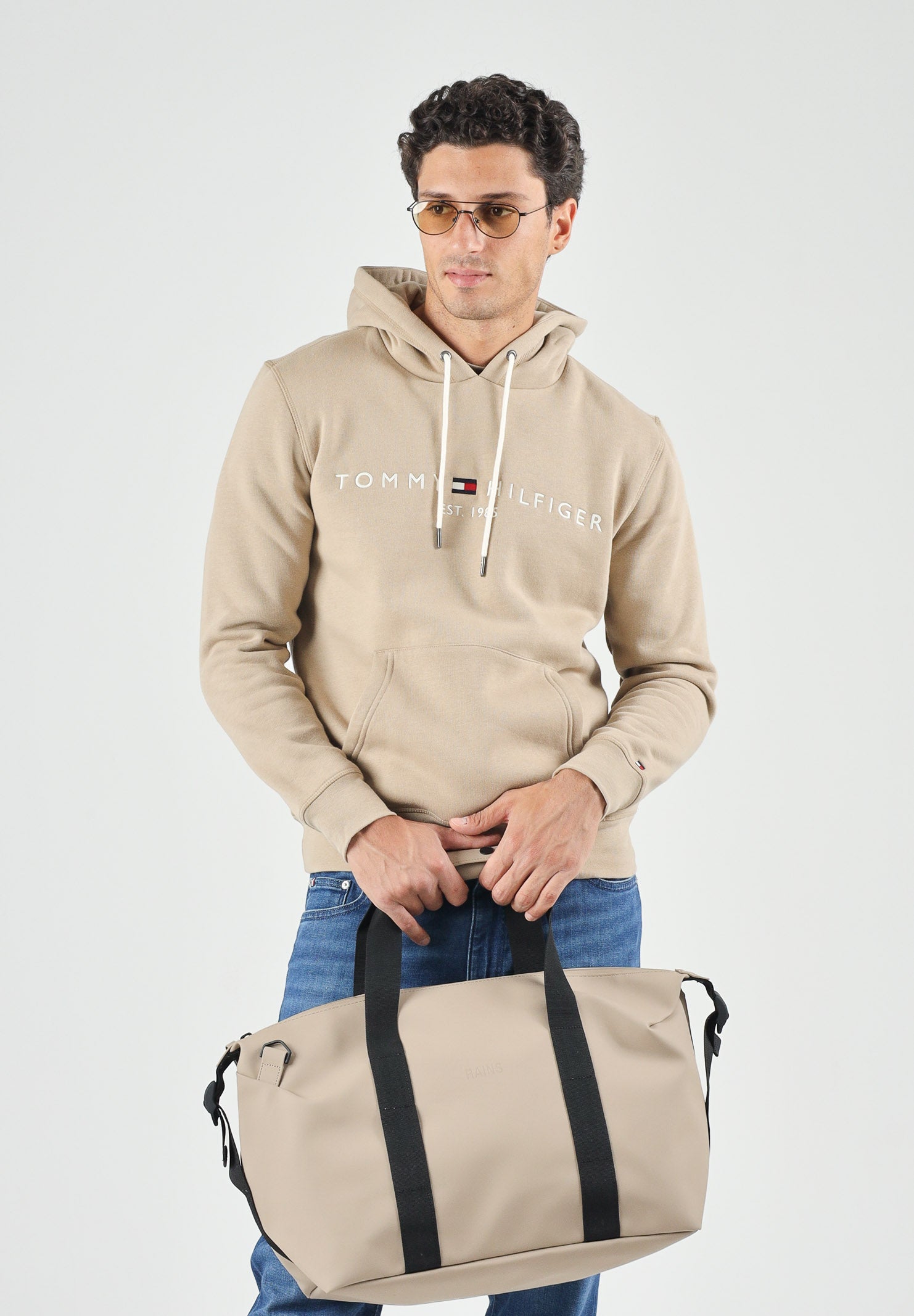 TOMMY HILFIGER Felpa ORGANIC COTTON BLEND con cappuccio, khaki-beige da uomo con logo centrle <BR/> MW0MW11599 AEG TOMMY HILFIGER 