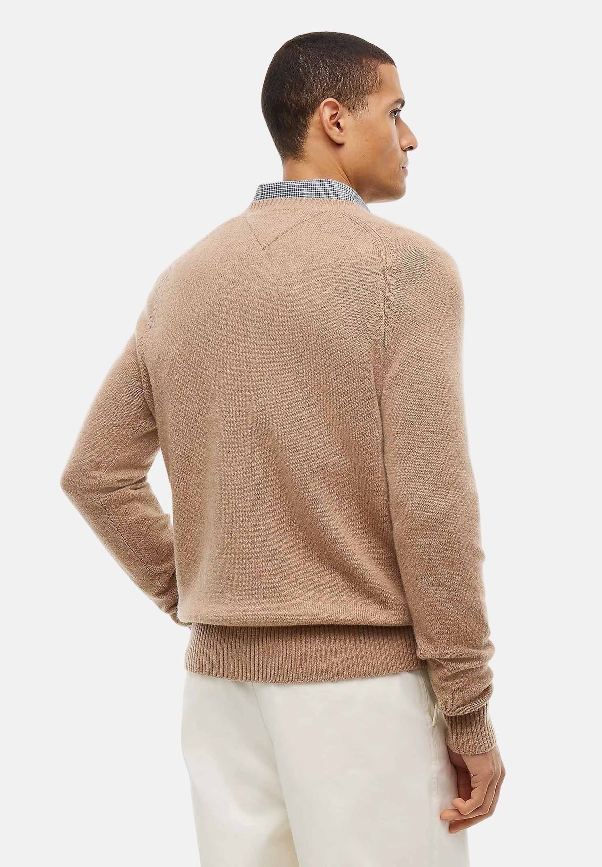 TOMMY HILFIGER Maglione girocollo PURE LAMBSWOOL CREW NECK JUMPER Heathered Oatmilk beige avena chiaro da uomo, in pura lana d'agnello, con maniche lunghe, rifiniture a costine e logo ricamato sul petto. MW0MW36535 HGF TOMMY HILFIGER 