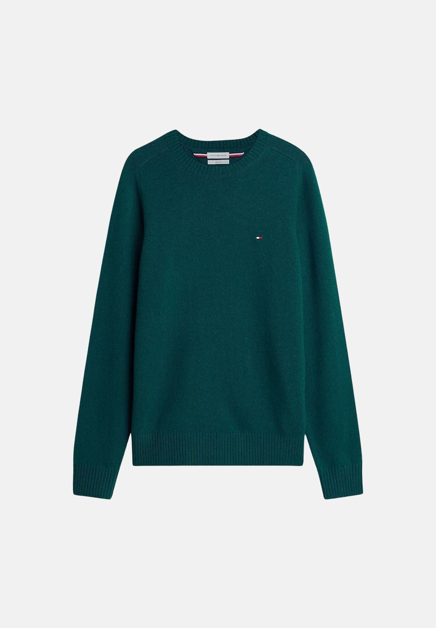 TOMMY HILFIGER Maglia PURE LAMBSWOOL CREW NECK Ornamental Green Heather verde petrolio scuro melangiato da uomo in pura lana d'agnello, con girocollo classico, maniche lunghe raglan, polsini e fondo a costine e logo bandierina ricamato sul petto. MW0MW36535 MRB TOMMY HILFIGER 
