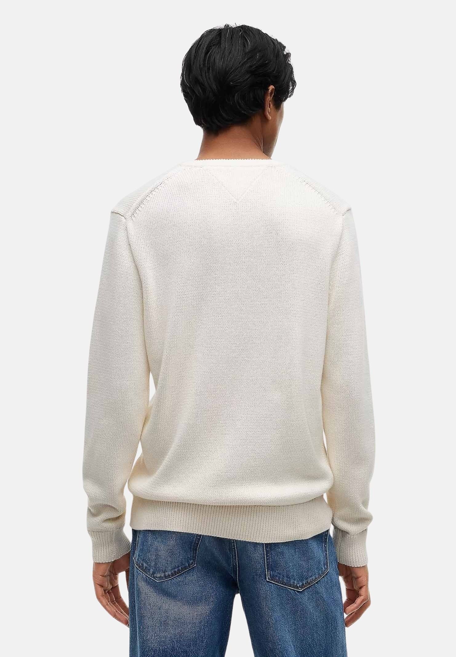 TOMMY HILFIGER Maglia INTARSIA FLAG CREW NECK Ivory Petal bianco avorio da uomo in puro cotone pettinato, con girocollo classico, maniche lunghe, maxi bandierina frontale a intarsio nei colori iconici del brand, logo ricamato in filo metallizzato e f MW0MW44816 Z00 TOMMY HILFIGER 