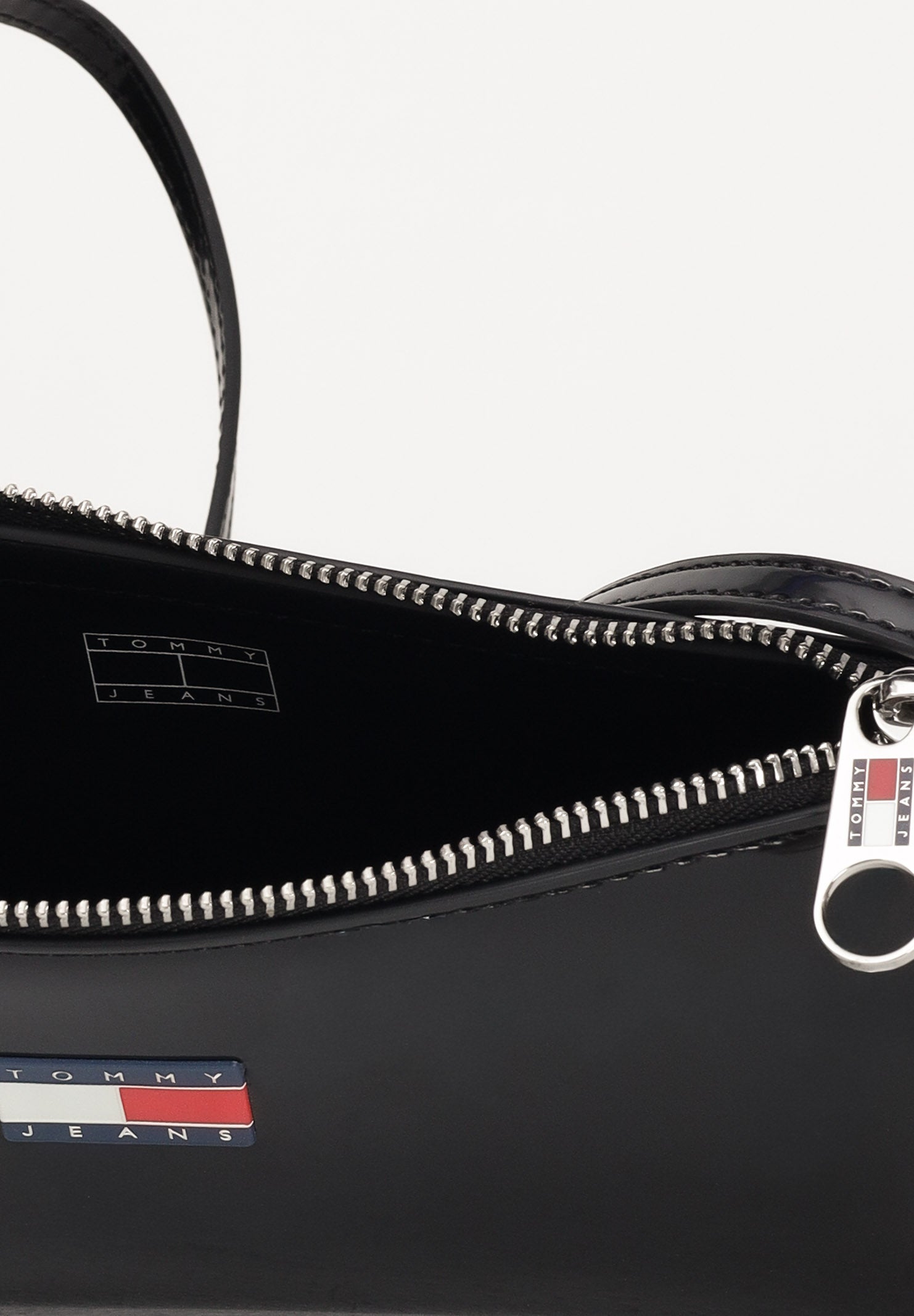 TOMMY JEANS Borsa a spalla Essential nera da donna AW0AW17866 BDS TOMMY JEANS 