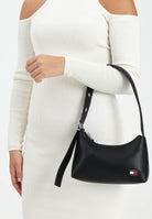 TOMMY JEANS Borsa a spalla nera da donna con logo AW0AW17873 ACG TOMMY JEANS 