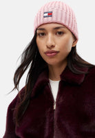 TOMMY JEANS Cappello di lana Heritage rosa da donna con lavorazione a coste, bordo risvoltato AW0AW18979 TPI TOMMY JEANS 