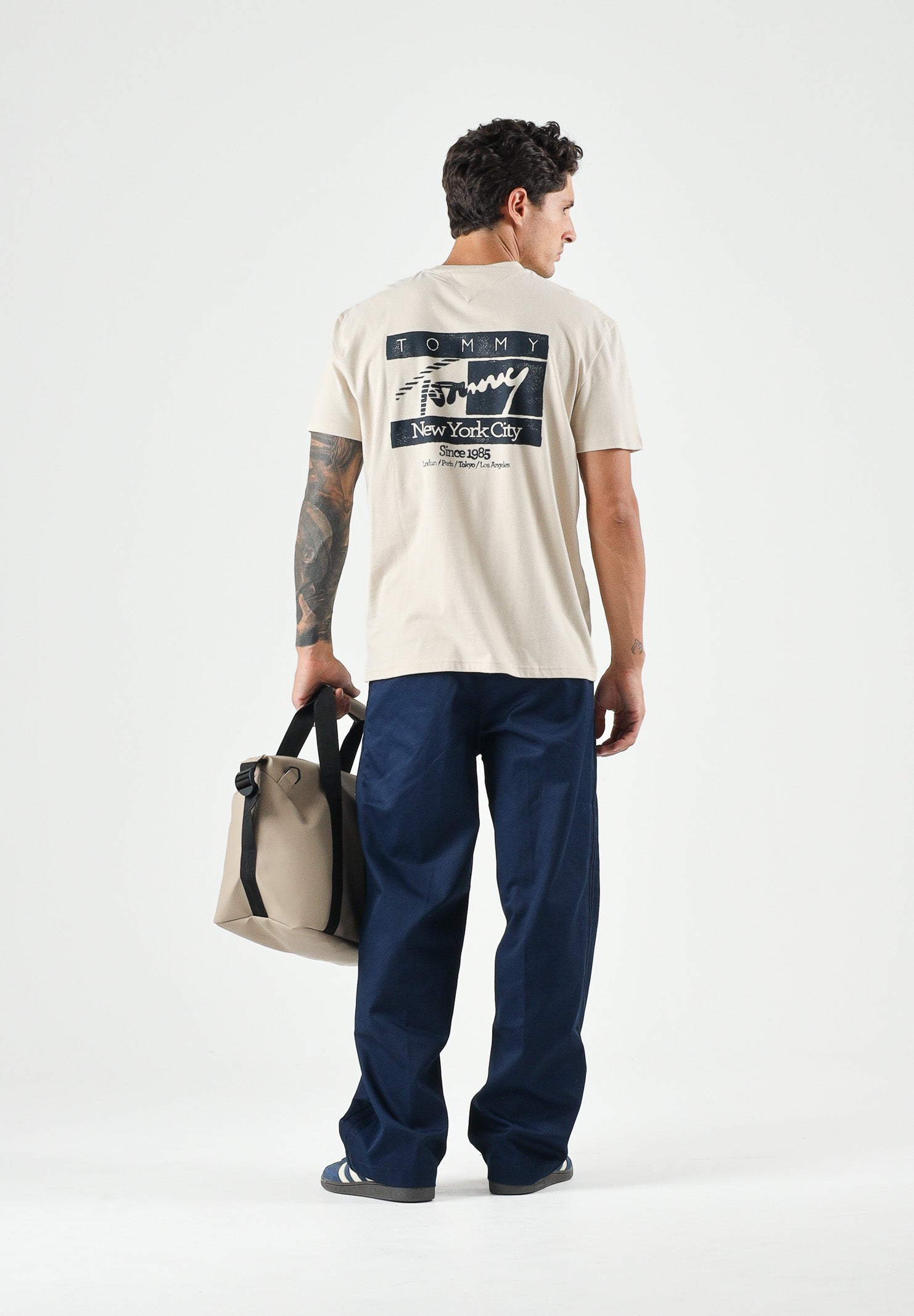 TOMMY JEANS T-shirt PEACHED JERSEY classic beige, da uomo<BR/> DM0DM23177 ACI TOMMY JEANS 
