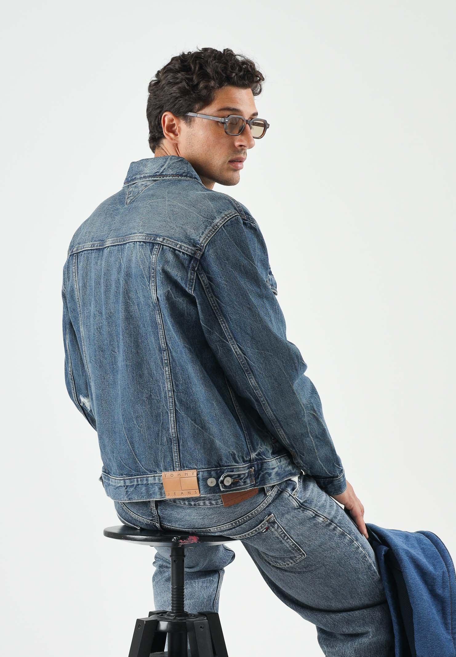 TOMMY JEANS Giubbotto RYAN DISTRESSED denim dark blu da uomo<BR/> DM0DM23369 1BK TOMMY JEANS 