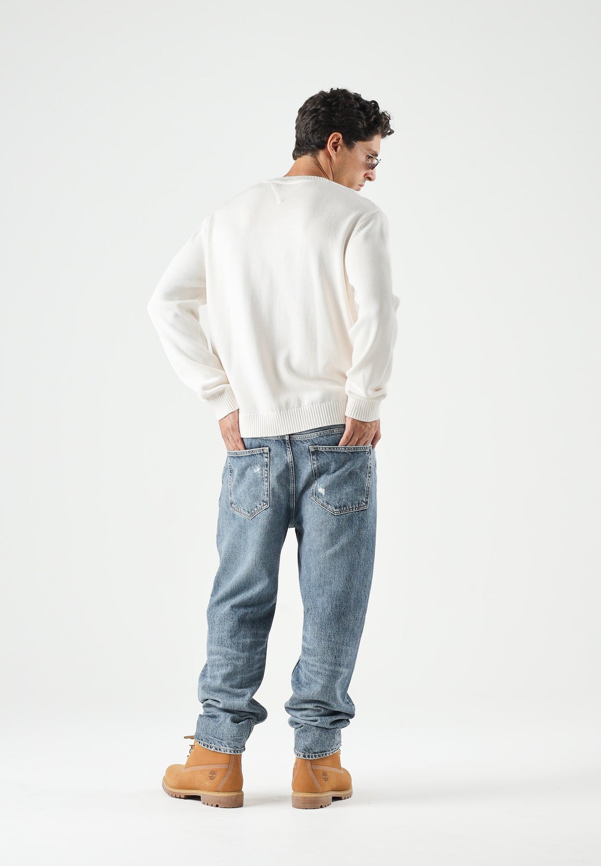 TOMMY JEANS Maglione FLAG LOGO CREWNECK ancient white biano da uomo<BR/> DM0DM23413 YBH TOMMY JEANS 