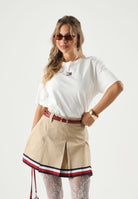TOMMY JEANS t-shirt Tommy Badge Boxy Crew Neck T-Shirt ecru bianco, donna. DW0DW22202 YBL TOMMY JEANS 