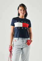 TOMMY JEANS Tt-shirt Tommy Flag T-Shirt colore brand Dark Night Navy blu donna. DW0DW22818 C1G TOMMY JEANS 