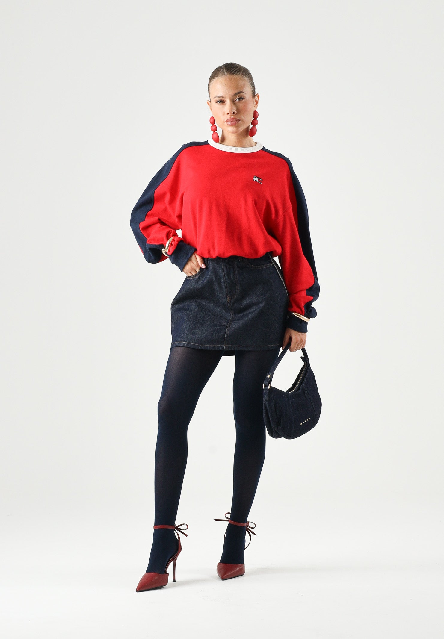 TOMMY JEANS Felpa AMARYLLIS girocollo, rosa dettagli navy, da donna con logo bandierina sul petto.<BR/> DW0DW22826 XK9 TOMMY JEANS 