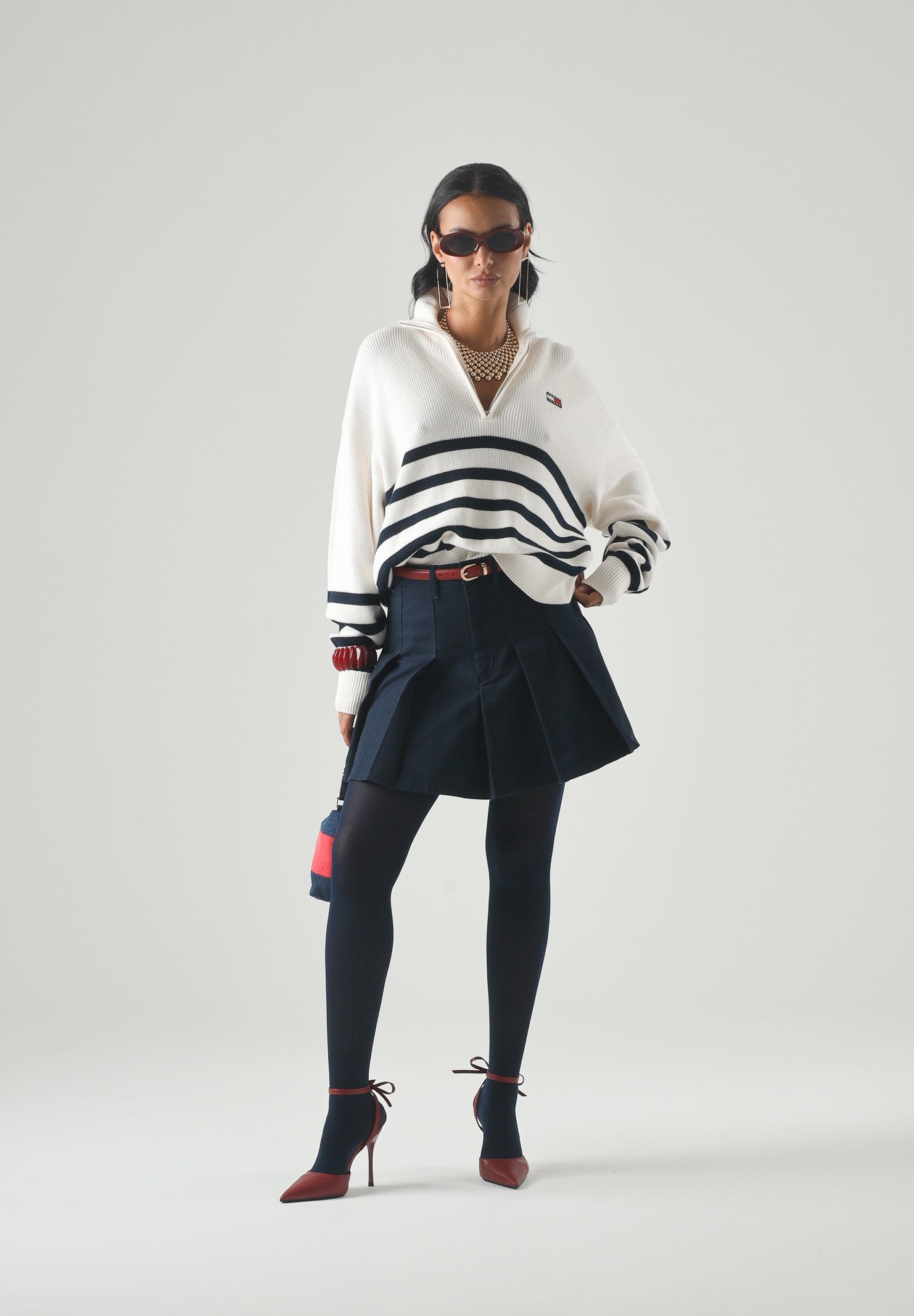 TOMMY JEANS maglione Tommy Badge Stripe Quarter-Zip Jumper Ancient White Stripe bianco/panna donna. DW0DW22928 YBH TOMMY JEANS 