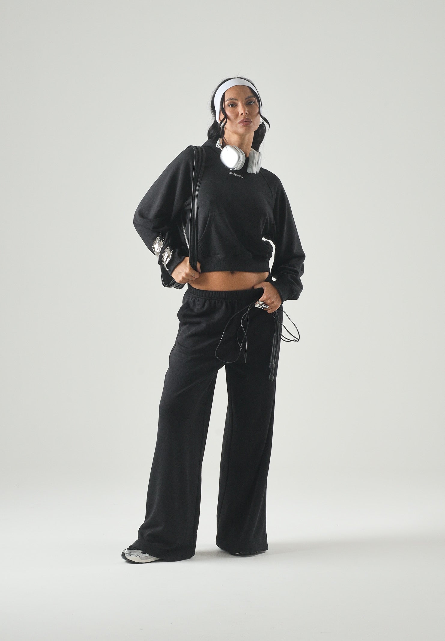 TOMMY JEANS pantaloni da tuta TJW Wide Leg Sweatpant Black nero donna. DW0DW22951 BDS TOMMY JEANS 