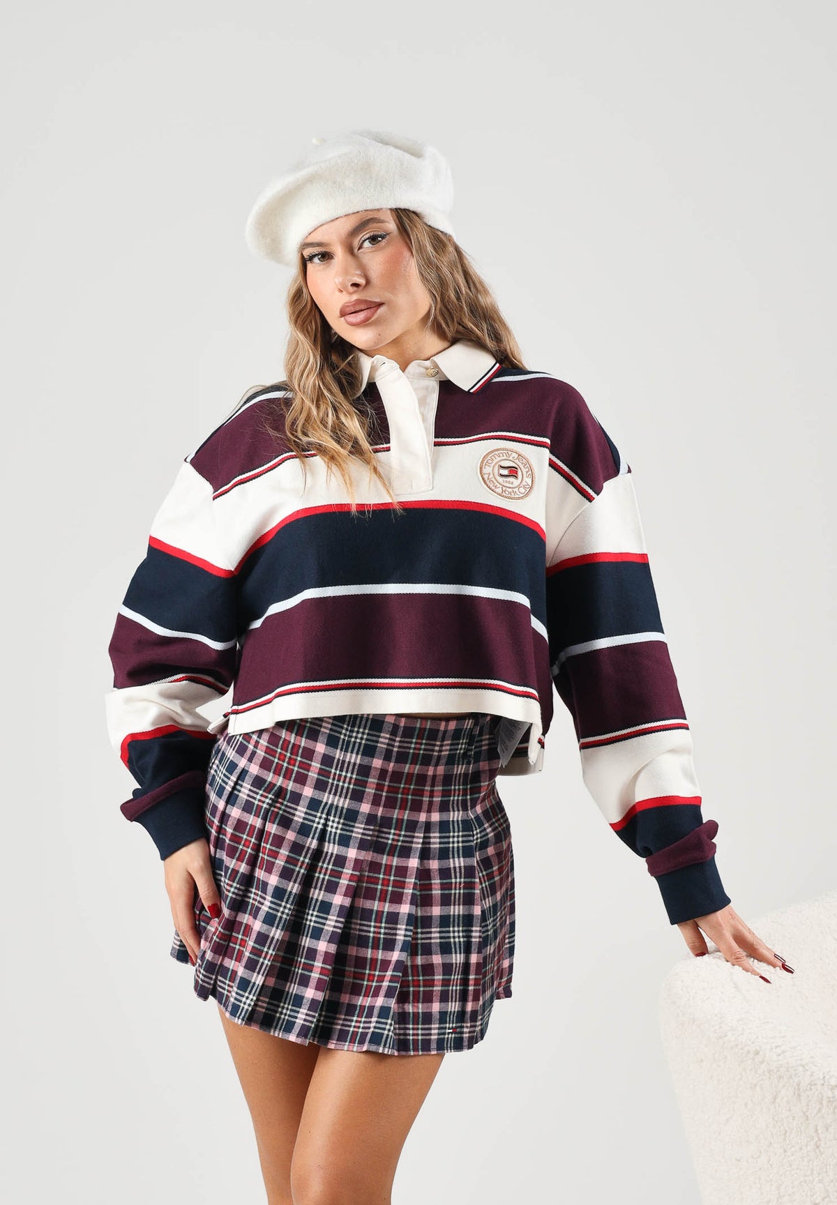 TOMMY JEANS Polo CRP STRIPE RUGBY blu-bordeaux/ panna da donna con fantasia a righe DW0DW23298 C1G TOMMY JEANS 
