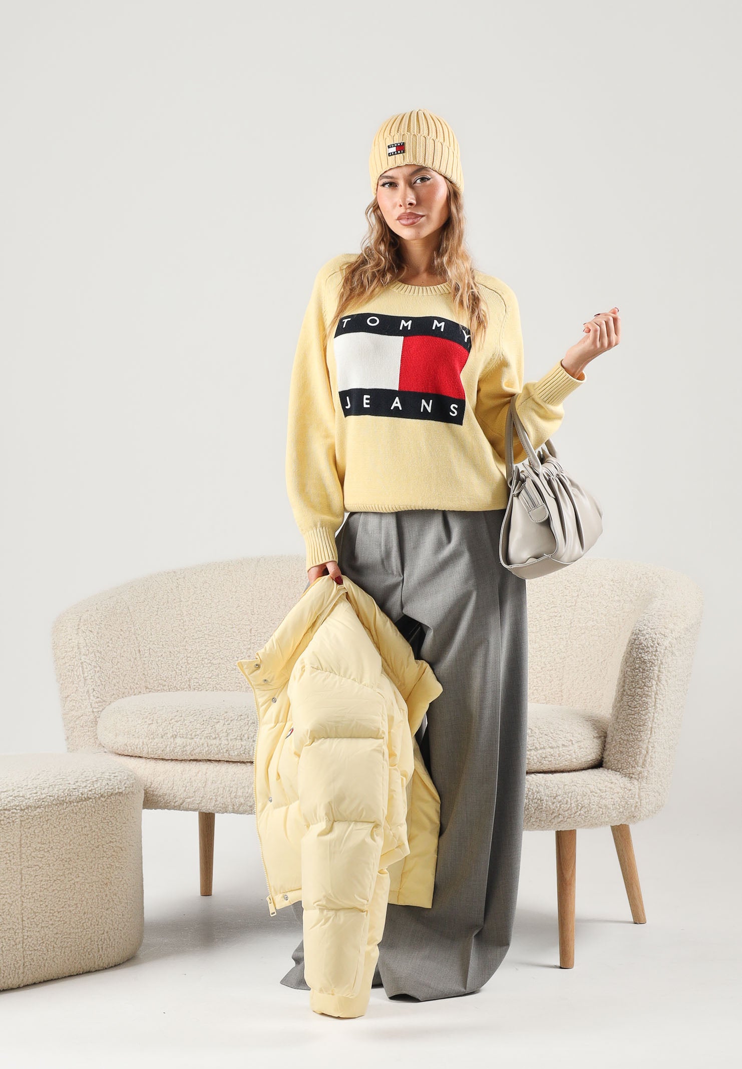 TOMMY JEANS Maglione girocollo FLAG CREW NECK JUMPER giallo crema da donna DW0DW23450 ZF9 TOMMY JEANS 