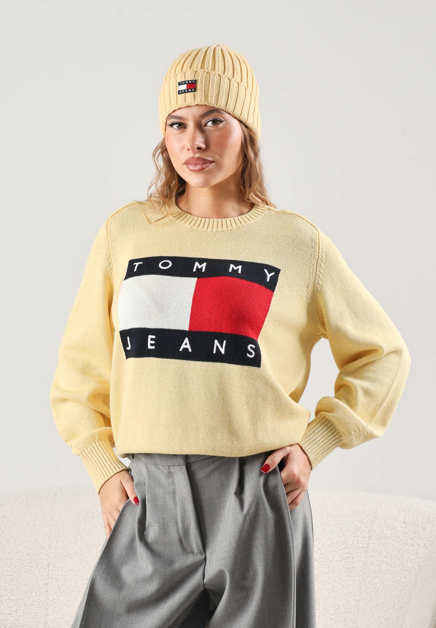 TOMMY JEANS Maglione girocollo FLAG CREW NECK JUMPER giallo crema da donna DW0DW23450 ZF9 TOMMY JEANS 