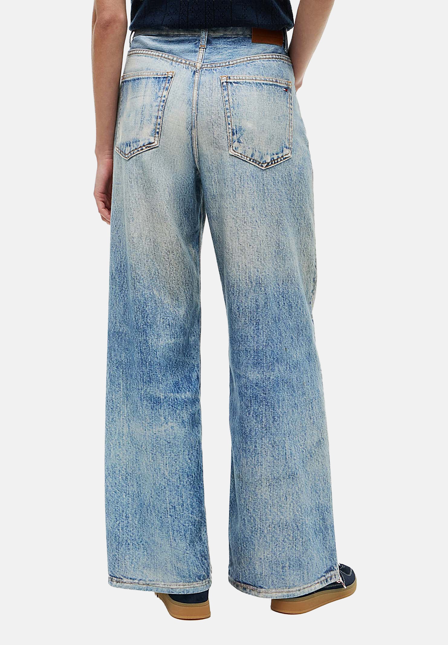 TOMMY JEANS jeans larghi a vita media con dettagli distressed Denim Medium blu denim donna. DW0DW23466 1A5 TOMMY JEANS 