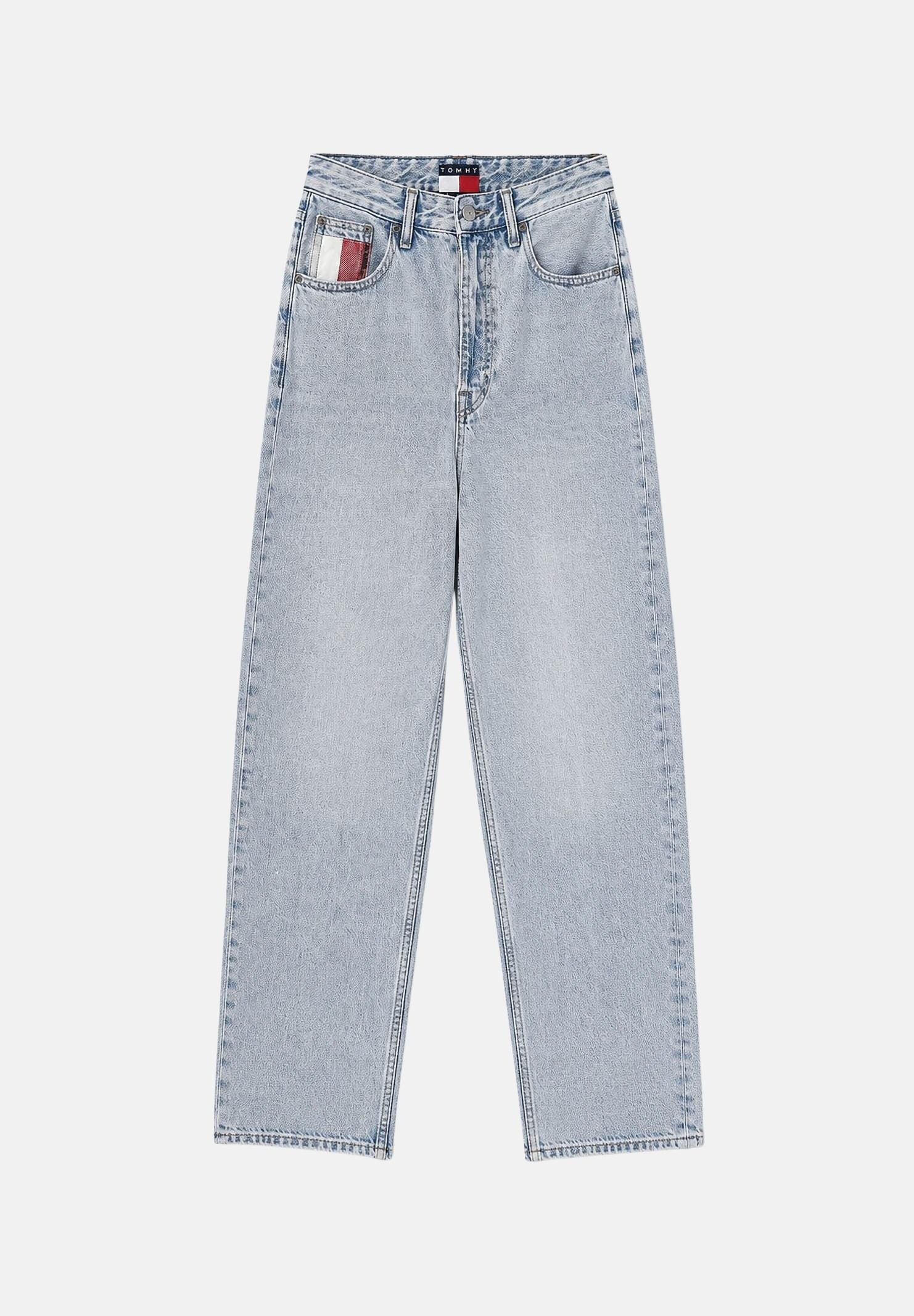 TOMMY JEANS  Jeans mom fit in denim azzurro chiaro da donna <BR/> DW0DW23467 1AB TOMMY JEANS 