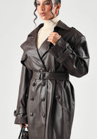 TWENTY FOURHAITCH Cappotto  lungo marrone per donna con cintura in vita e ampi revers sul collo. A0001MAR62A . TWENTY FOURHAITCH 
