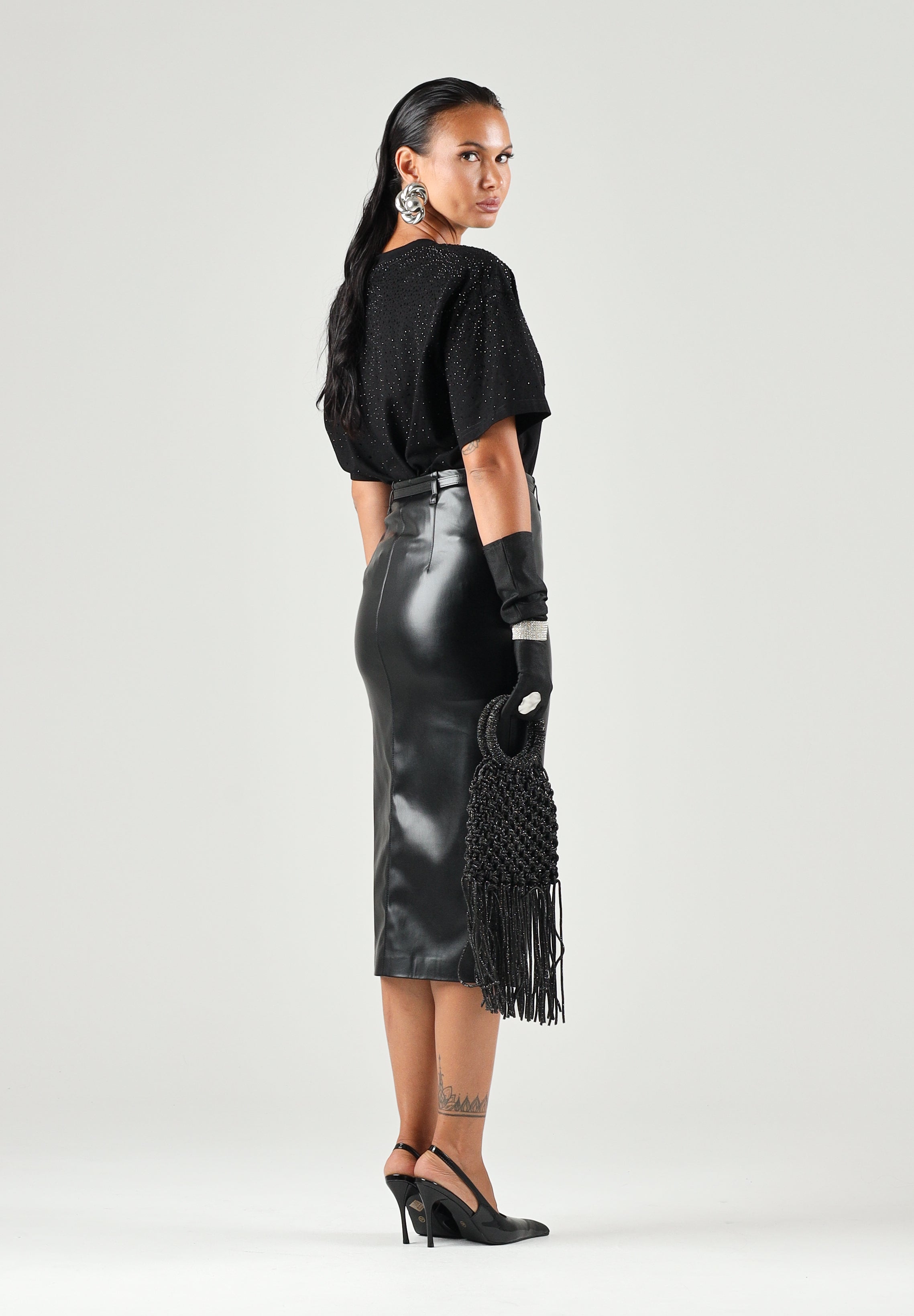 TWENTY FOURHAITCH T-shirt manica corta  BE SHADOW nera per donna con dettagli strass in rilievo A0221NER62A . TWENTY FOURHAITCH 