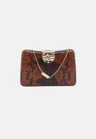  BAG069  62A . TWENTY FOURHAITCH 