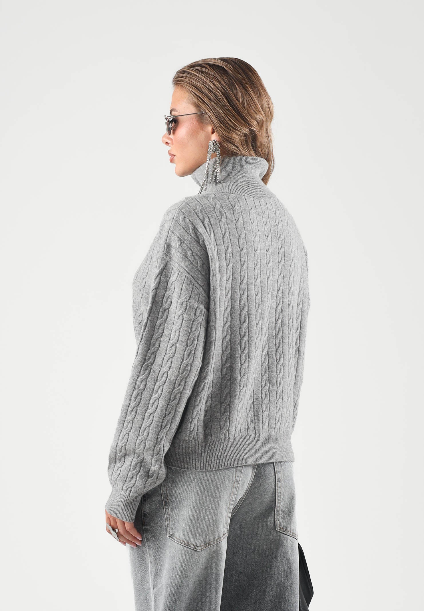 VICOLO Maglione collo alto grigio melangé da donna con mini logo laterale 2AC2070 A193 VICOLO 