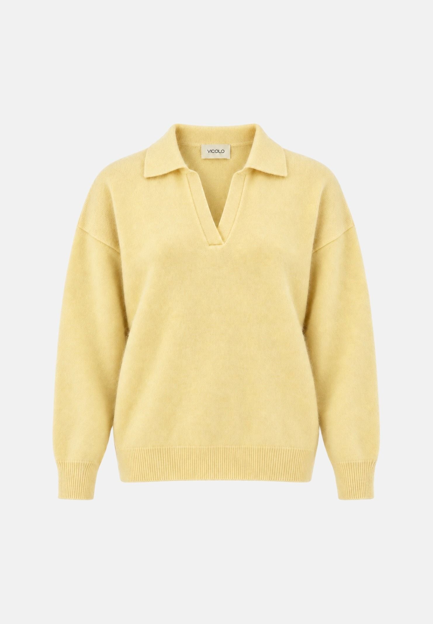 VICOLO maglia polo donna giallo pastello in morbida lana e cashmere, con colletto classico, scollo a V, maniche lunghe e finiture a costine. 2AC2081 ACU201 VICOLO 