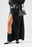 VICOLO Jeans NAYA  nero per donna con gamba ampia e zip apribili al fondo. DAC5014 ADENE VICOLO 