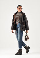 VICOLO Jeans MAGGIE blu per donna con vita alta e risvolto sul fondo. DAC5034 ADEBL VICOLO 