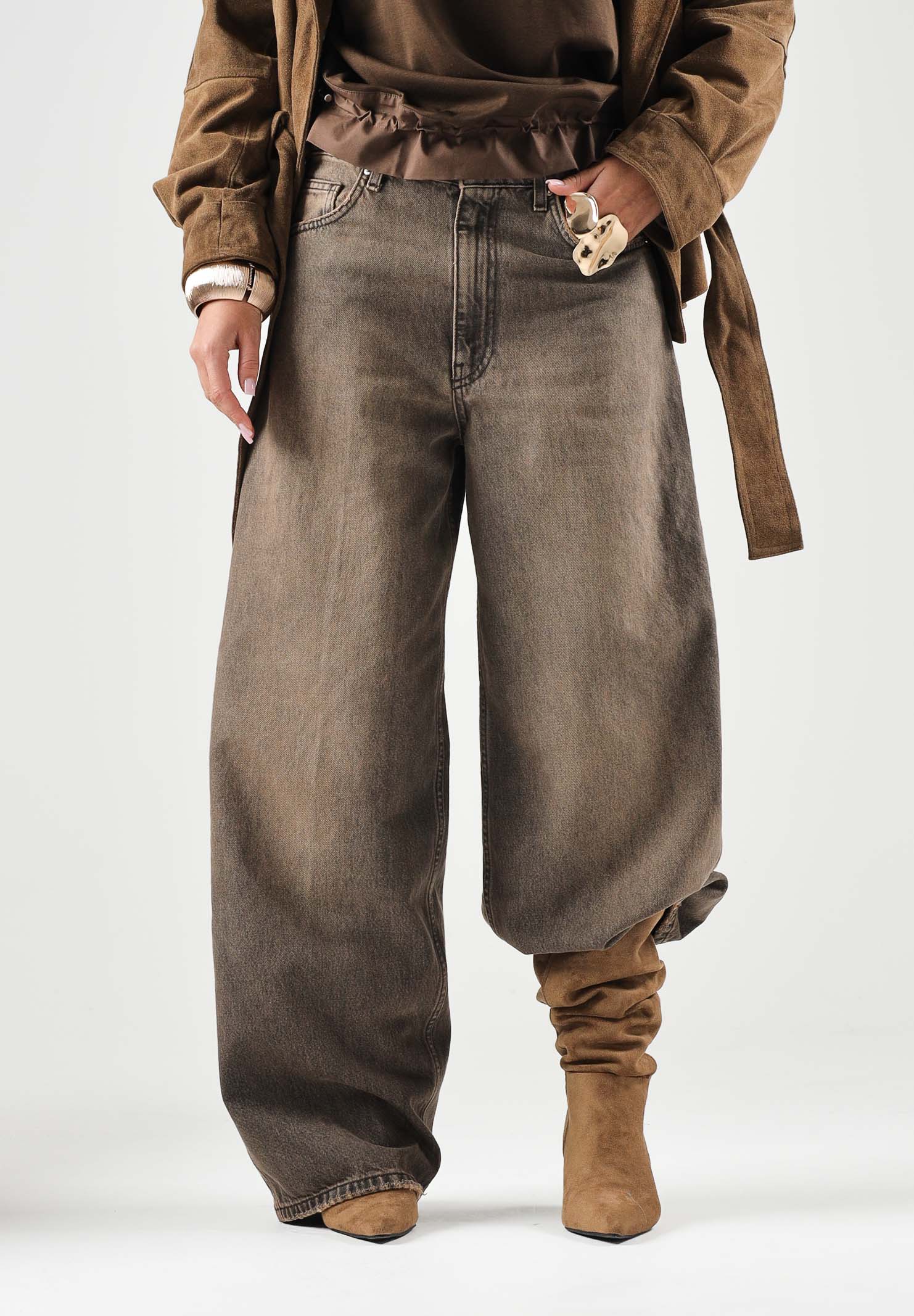VICOLO Jeans CHERYL denim lavaggio marrone con schiariture da donna DAC5037 ADENE VICOLO 