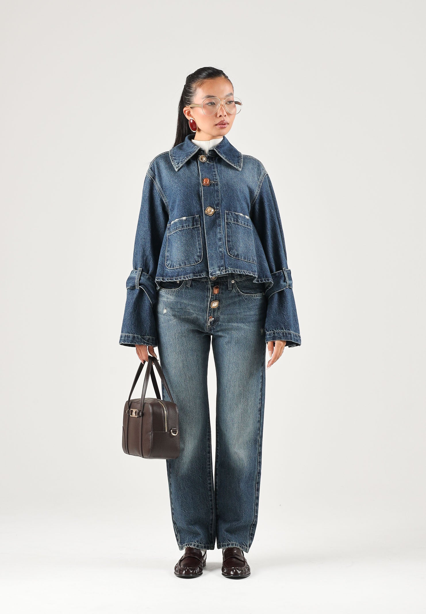 VICOLO Jeans ZOE blu per donna con chiusura frontale impreziosita da bottoni gioiello. DAC5099 ADEBL VICOLO 