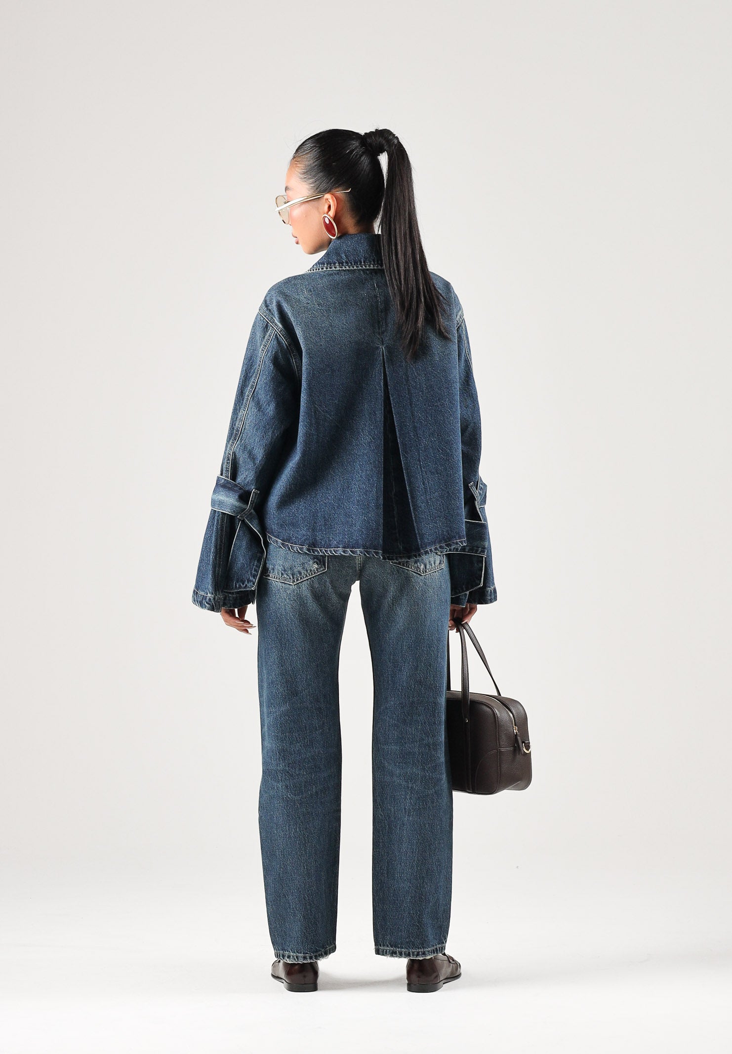 VICOLO Jeans ZOE blu per donna con chiusura frontale impreziosita da bottoni gioiello. DAC5099 ADEBL VICOLO 