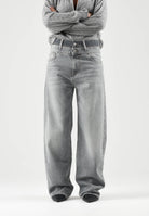 VICOLO jeans SOFIA BAGGY FIT grigio da donna in cotone, con doppia vita, bottone metallico, gamba ampia, cinque tasche e lavaggio slavato. DAC5124 ADEGR VICOLO 