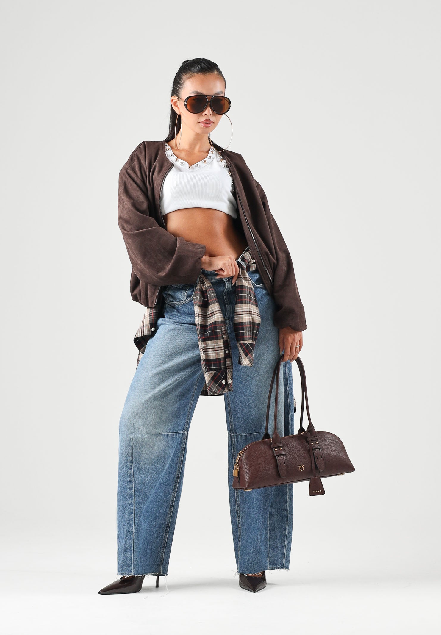 VICOLO Jeans DELIA  blu per donna con linea a ovetto e cucitura sulla gamba. DAC5127 ADEBL VICOLO 
