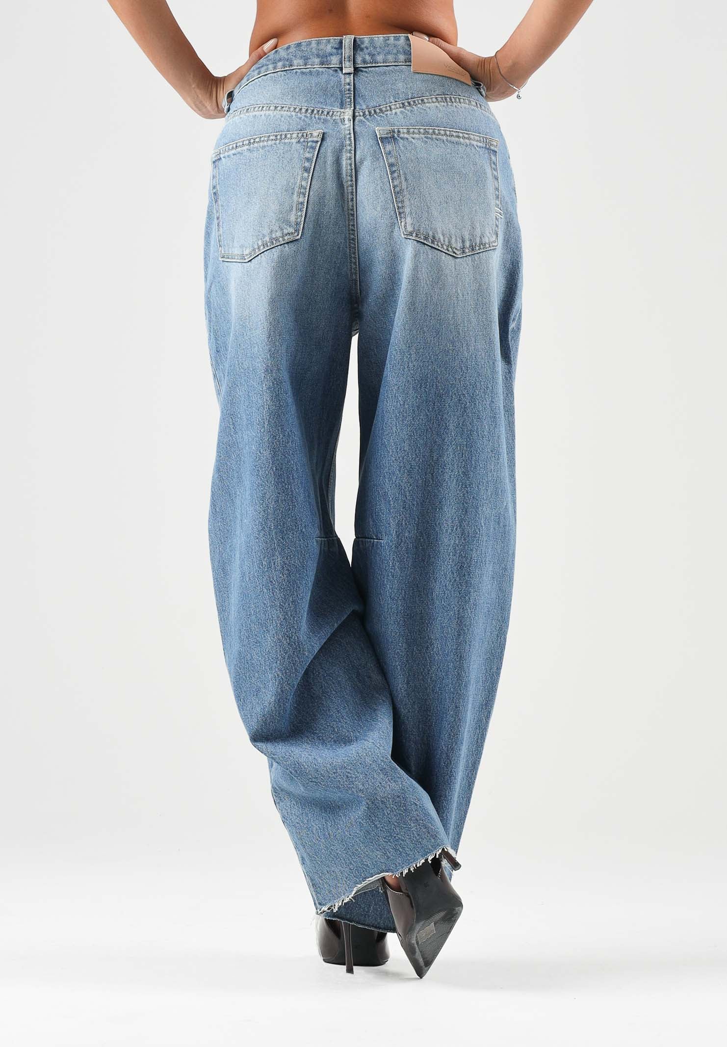 VICOLO Jeans DELIA  blu per donna con linea a ovetto e cucitura sulla gamba. DAC5127 ADEBL VICOLO 