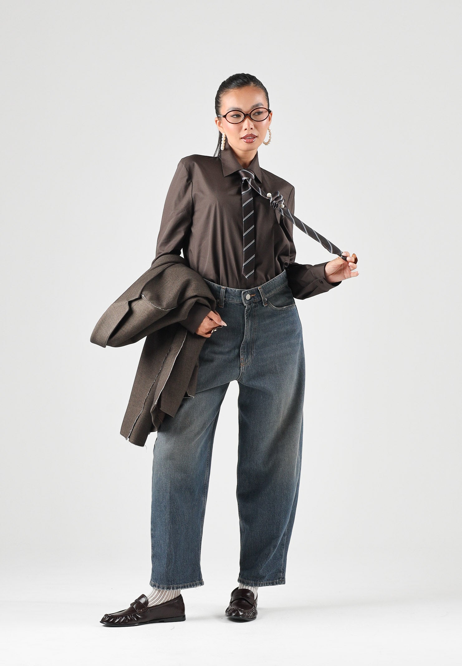 VICOLO Camicia manica lunga marrone da donna con cravatta e spilla  coordinate RAC0015 ACU69 VICOLO 