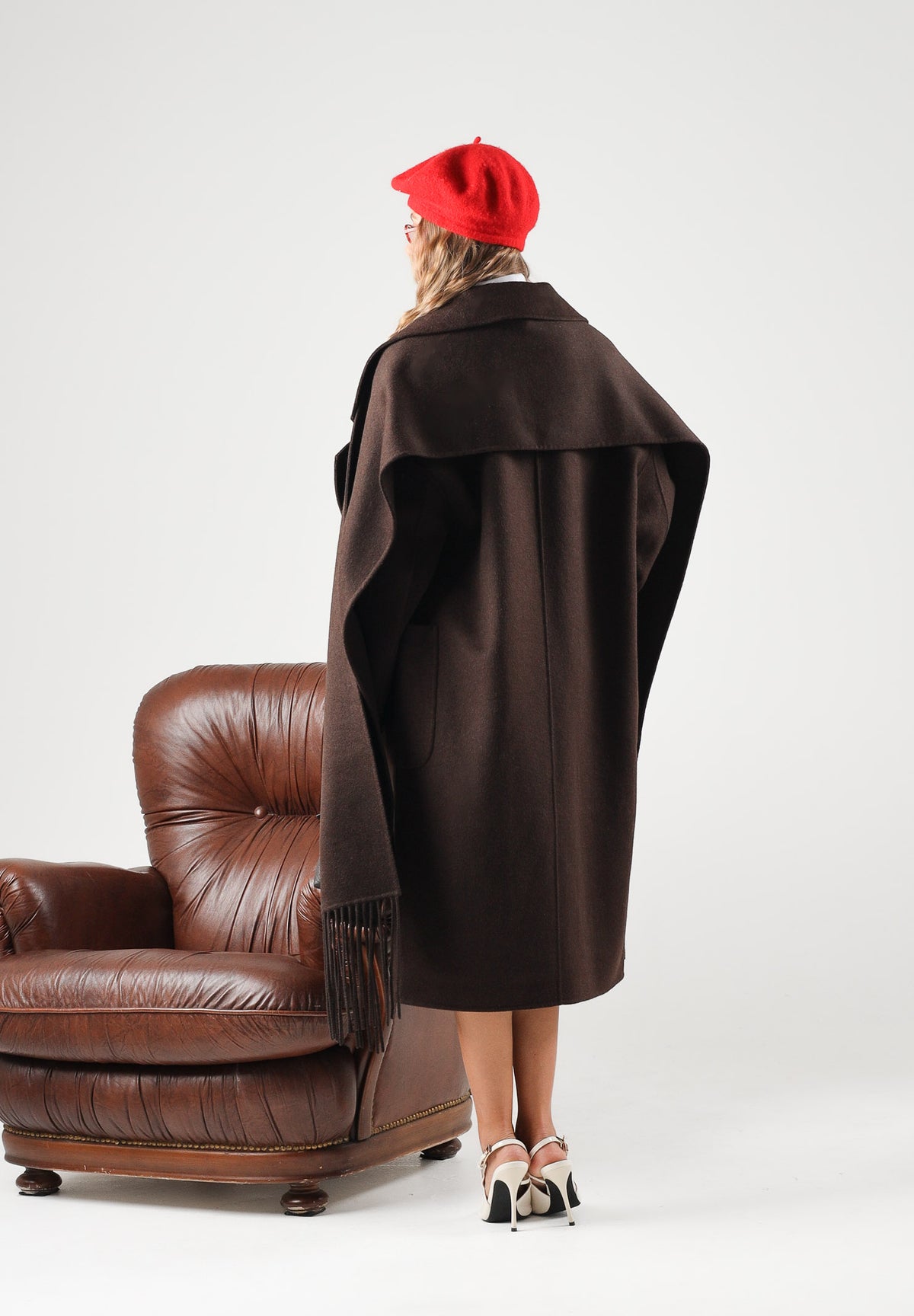 VICOLO Cappotto doppiopetto in misto lana marrone-fondente scuro con sciarpa TAC0022 ACU69 VICOLO 