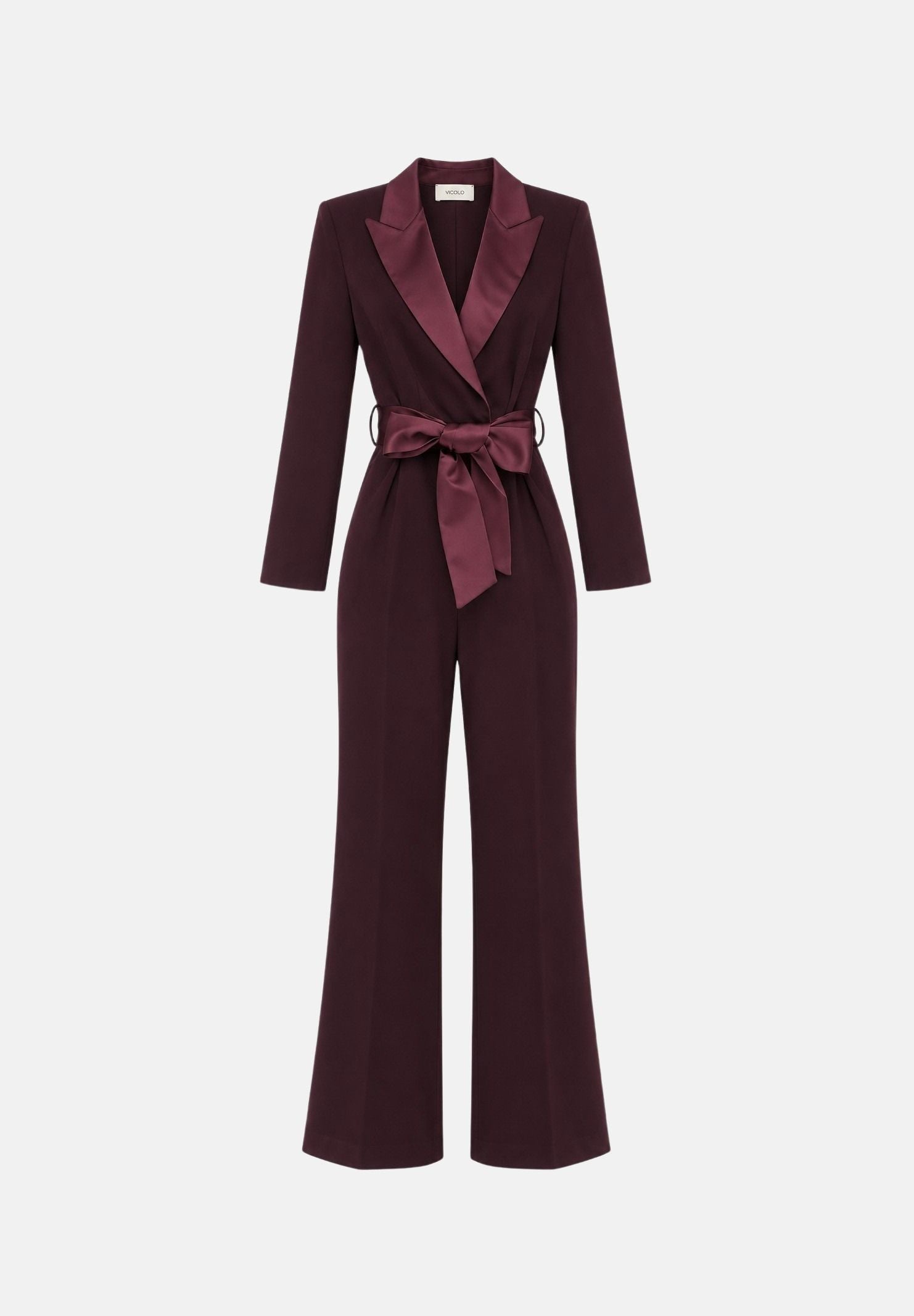 VICOLO Tuta elegante bordeaux per donna con revers a lancia in raso e cintura removibile coordinata. TAC0401 ACU38 VICOLO 
