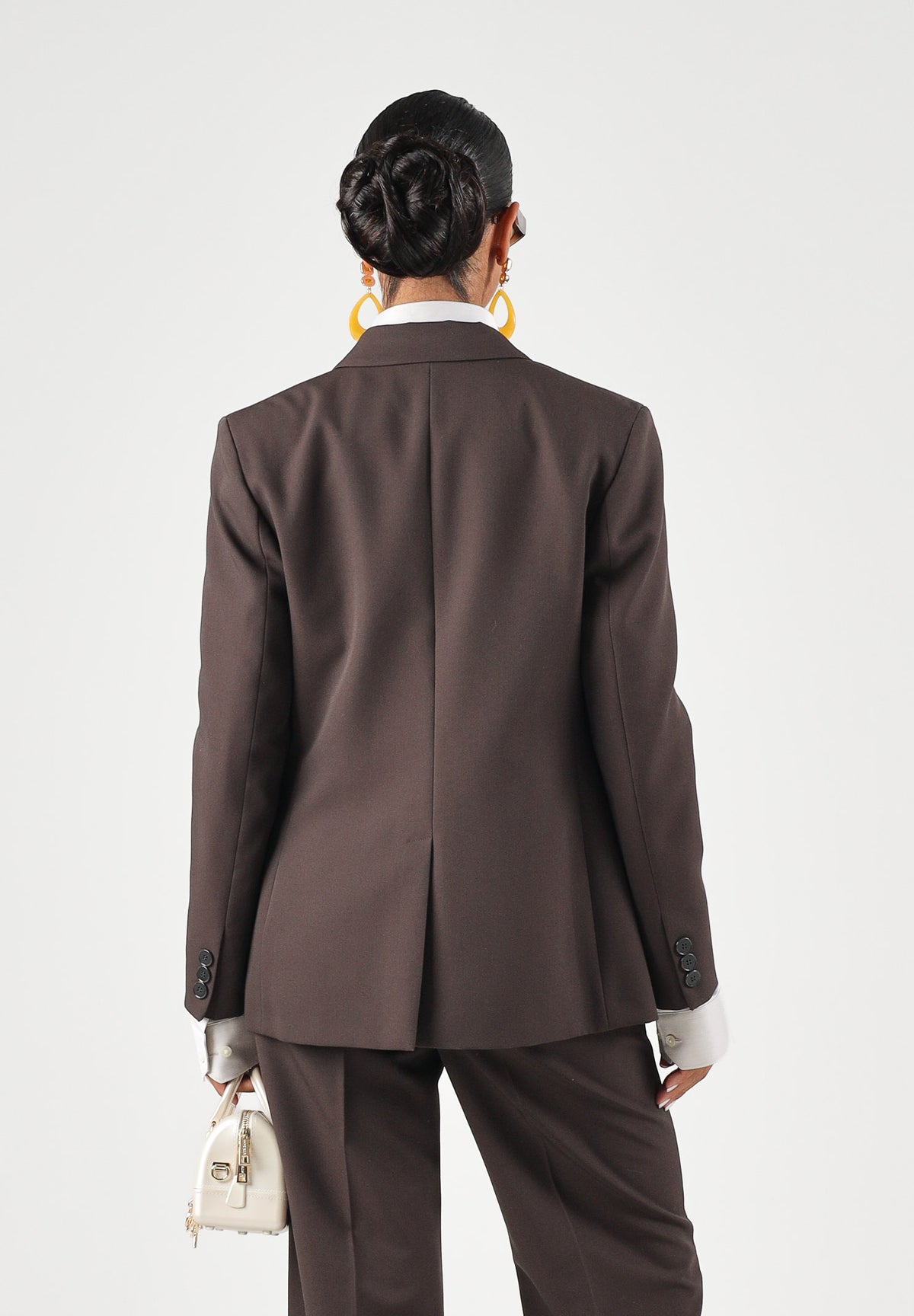 VICOLO Giacca sfiancata con revers a lancia marrone per donna con chiusura monopetto TAC0419 ACU69 VICOLO 