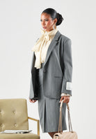 VICOLO Giacca monopetto grigio antracite per donna con motivo gessato e linea sartoriale. TAC0421 ACFANT VICOLO 