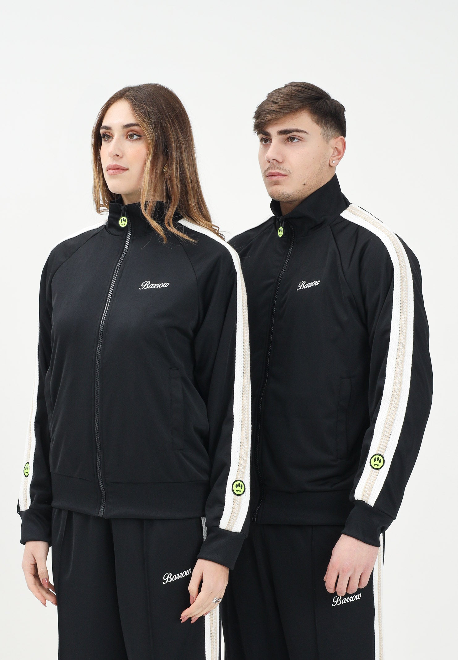 BARROW Felpa con zip nera per uomo e donna rifinita da bande a contrasto S5BWUAJK069 110 BARROW 