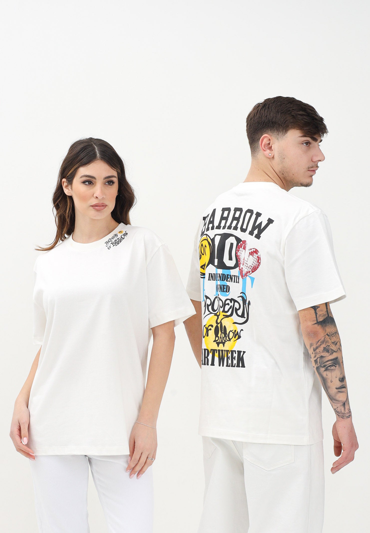 BARROW T-shirt a manica corta bianca per uomo e donna con maxi stampa S5BWUATH156 002 BARROW 