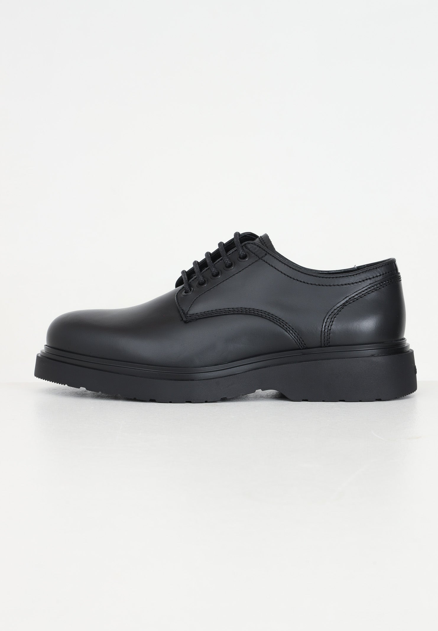 Scarpe stringate nere da uomo HM0HM01574BEH BEH CALVIN KLEIN JEANS 