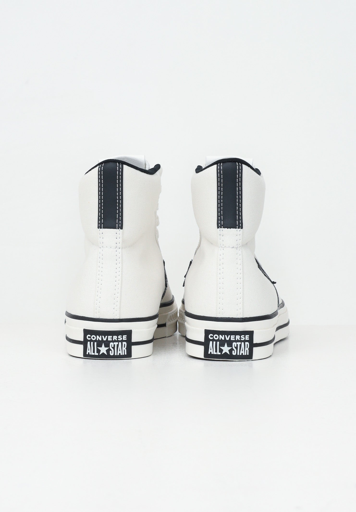 Sneakers STAR PLAYER 76 bianche per uomo e donna A10515C . CONVERSE 