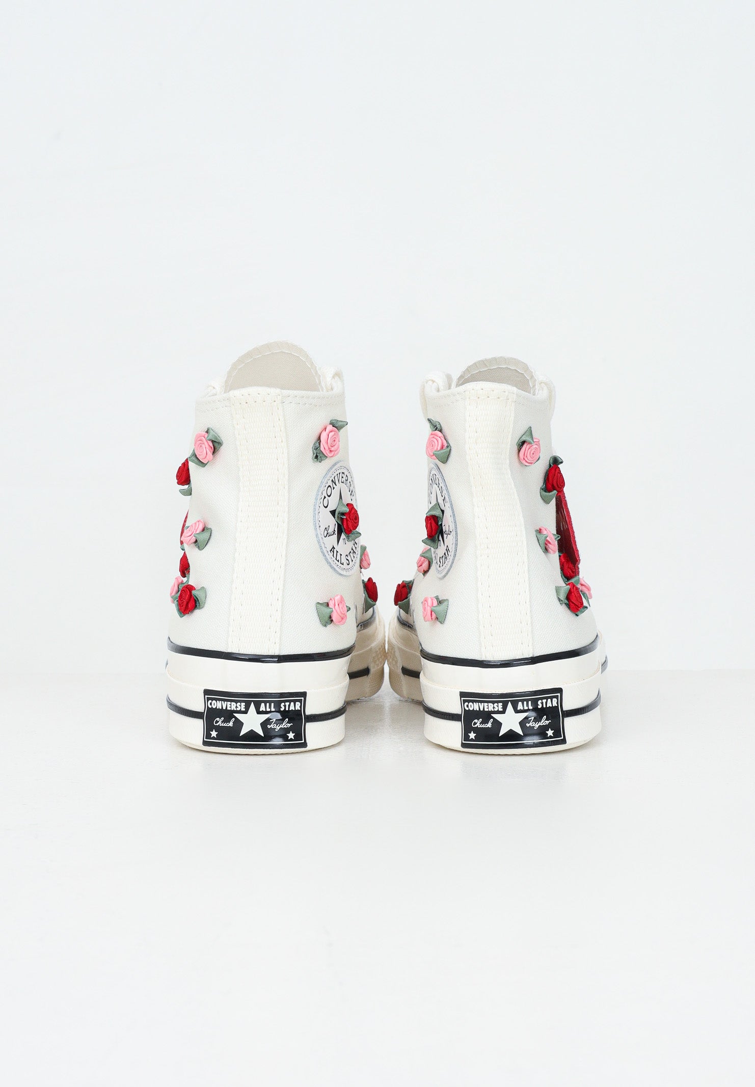 CONVERSE Sneakers CHUCK 70 ROSES bianche da donna A10637C . CONVERSE 