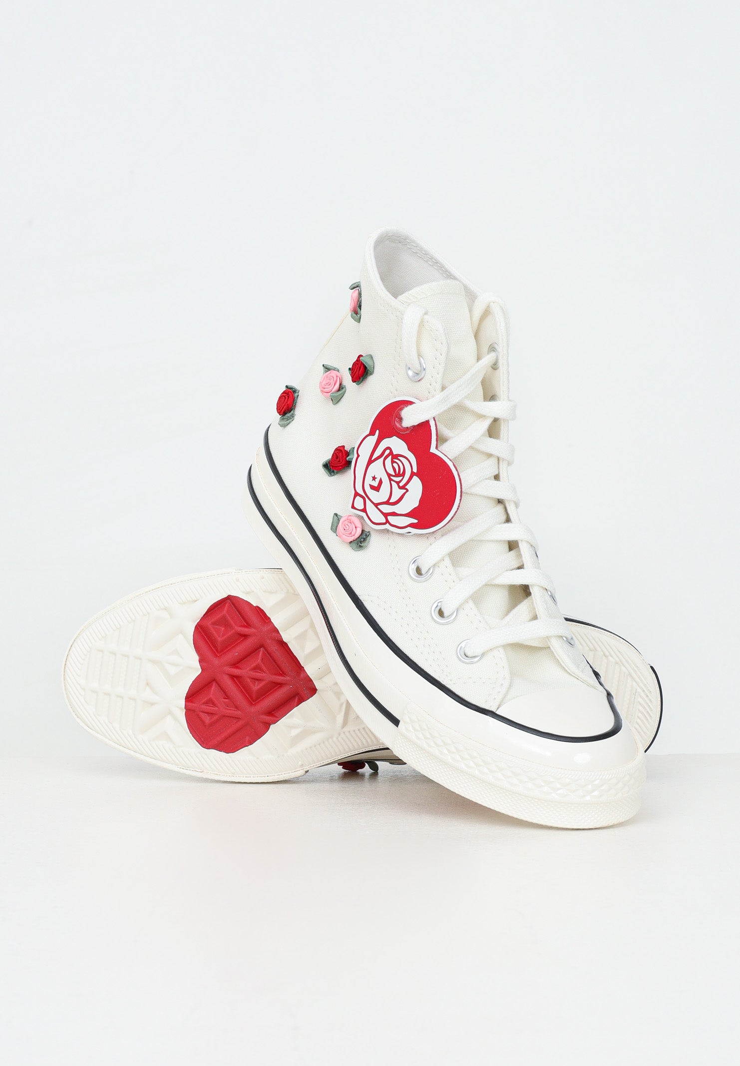 CONVERSE Sneakers CHUCK 70 ROSES bianche da donna A10637C . CONVERSE 