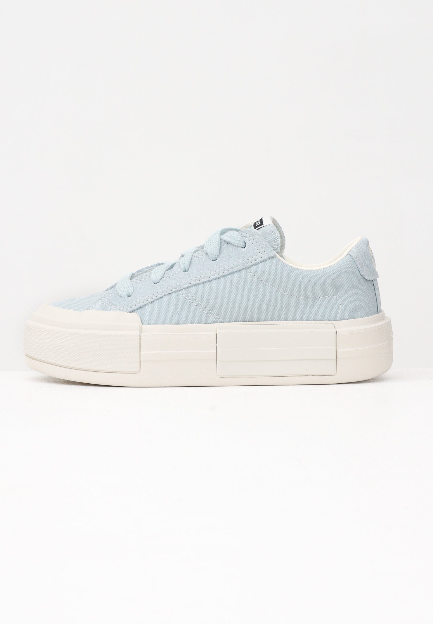 CONVERSE Sneakers Chuck Taylor All Star Cruise azzurre da donna A13496C . CONVERSE 