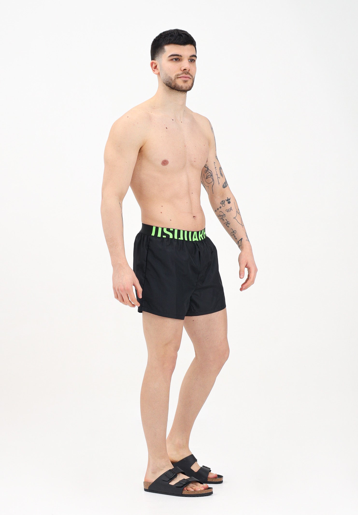 DSQUARED2 Shorts mare nero da uomo con fascia elastica logata D7B646040 004 DSQUARED2 