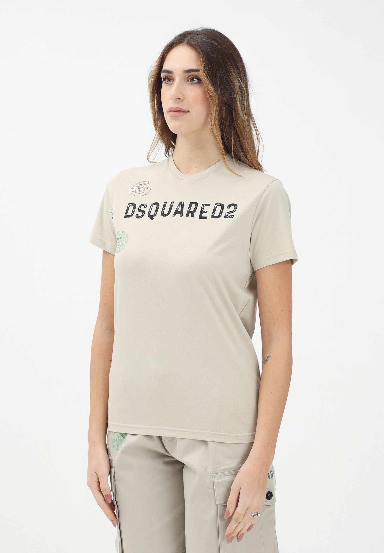 DSQUARED2 T-shirt a manica corta beige per donna, ragazzi e bambini con grafica Passport DQ2753D0015 DQ717 DSQUARED2 