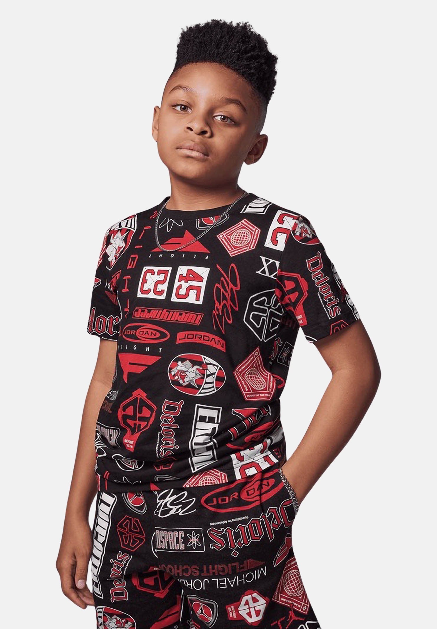 NIKE T-shirt a manica corta Essentials nera da bambino 95D621 023 JORDAN 